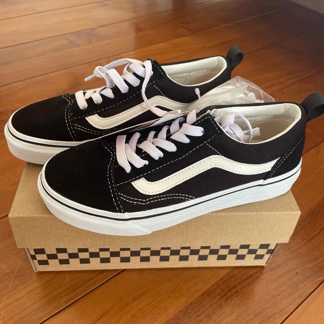 VANS(ヴァンズ)のVANS スニーカー キッズ/ベビー/マタニティのキッズ靴/シューズ(15cm~)(スニーカー)の商品写真