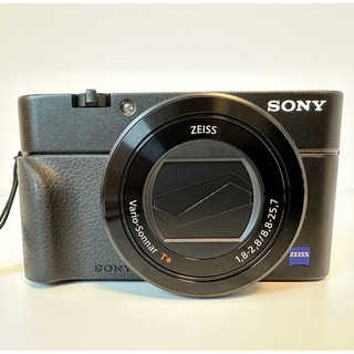 ソニー(SONY)のSONY RX100III DSC-RX100M3ソニー純正グリップ付 デジカメ(コンパクトデジタルカメラ)