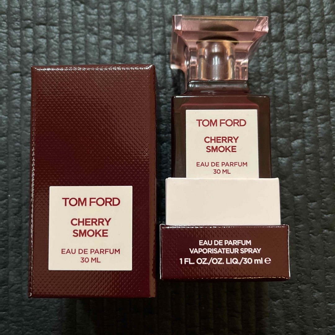 トムフォード　チェリースモークTOM FORD Cherry smoke 香水