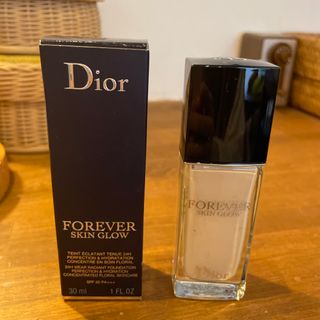 ディオール(Dior)のDior フォーエバースキングロウ　0N(ファンデーション)