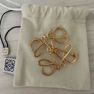 LOEWE ブローチ ゴールド 未使用自宅保管 値下げ