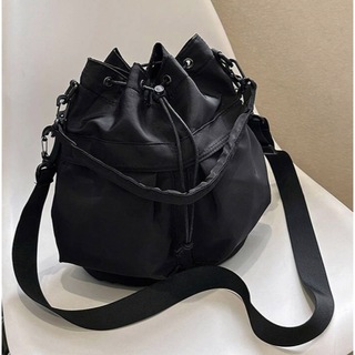 ザラ(ZARA)のショルダーバッグ 2way ハンドバッグ 旅行バッグ 旅行用バッグ ポケット(ハンドバッグ)