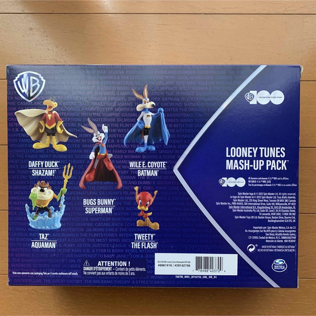 LOONEY TUNES MASH-UP PACK