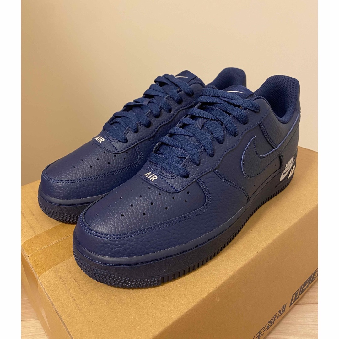 NIKE(ナイキ)の【完売品】NIKE AIR FORCE 1 '07 LTHR BLUE VOID メンズの靴/シューズ(スニーカー)の商品写真