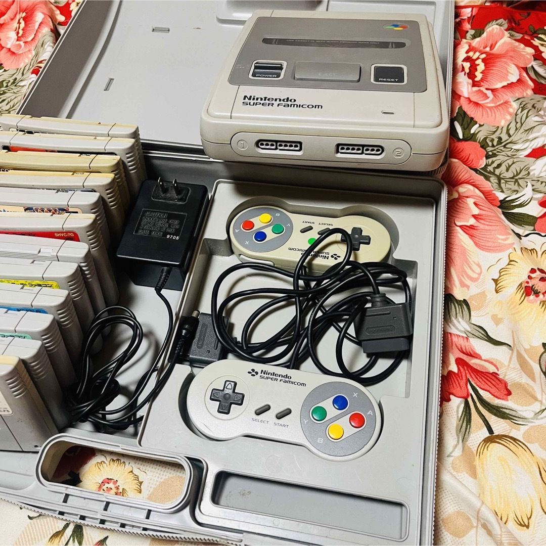スーパーファミコン本体☆ソフト12本セット☆ケース☆レトロゲーム