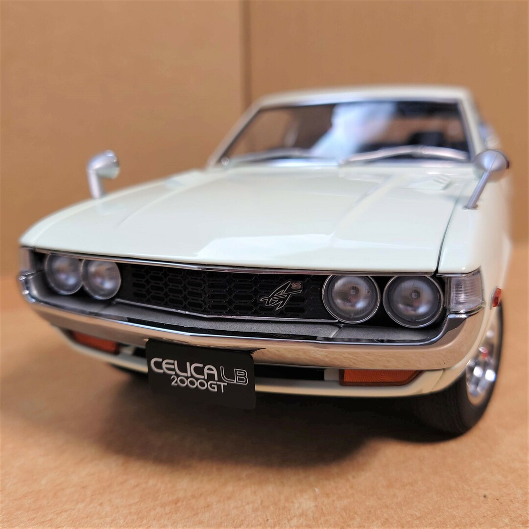 スポーツカー1/18 トヨタ セリカ リフトバック 2000GT 1973 オートアート製