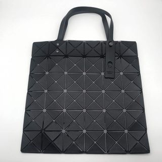 バオバオイッセイミヤケ(BaoBaoIsseyMiyake)のバオバオイッセイミヤケ　新品　トートバッグ  6✖️6 ブラック(トートバッグ)