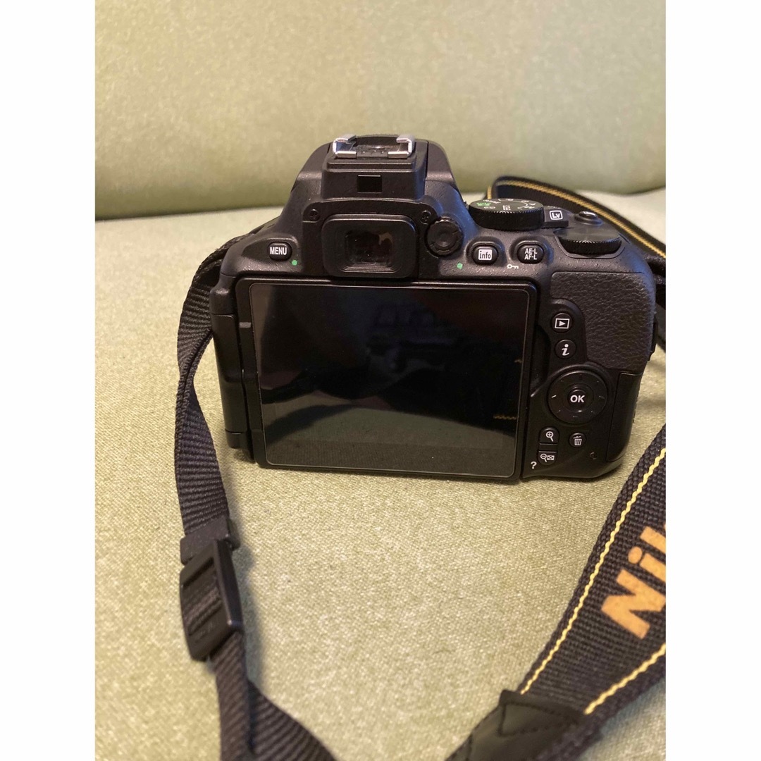 Nikon D5600 18-55 VRレンズキット デジタル一眼レフカメラ