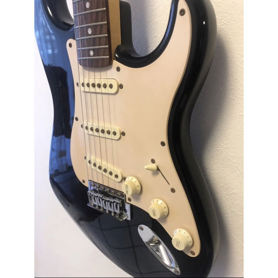 Squier Fenderストラトキャスター　ブラック