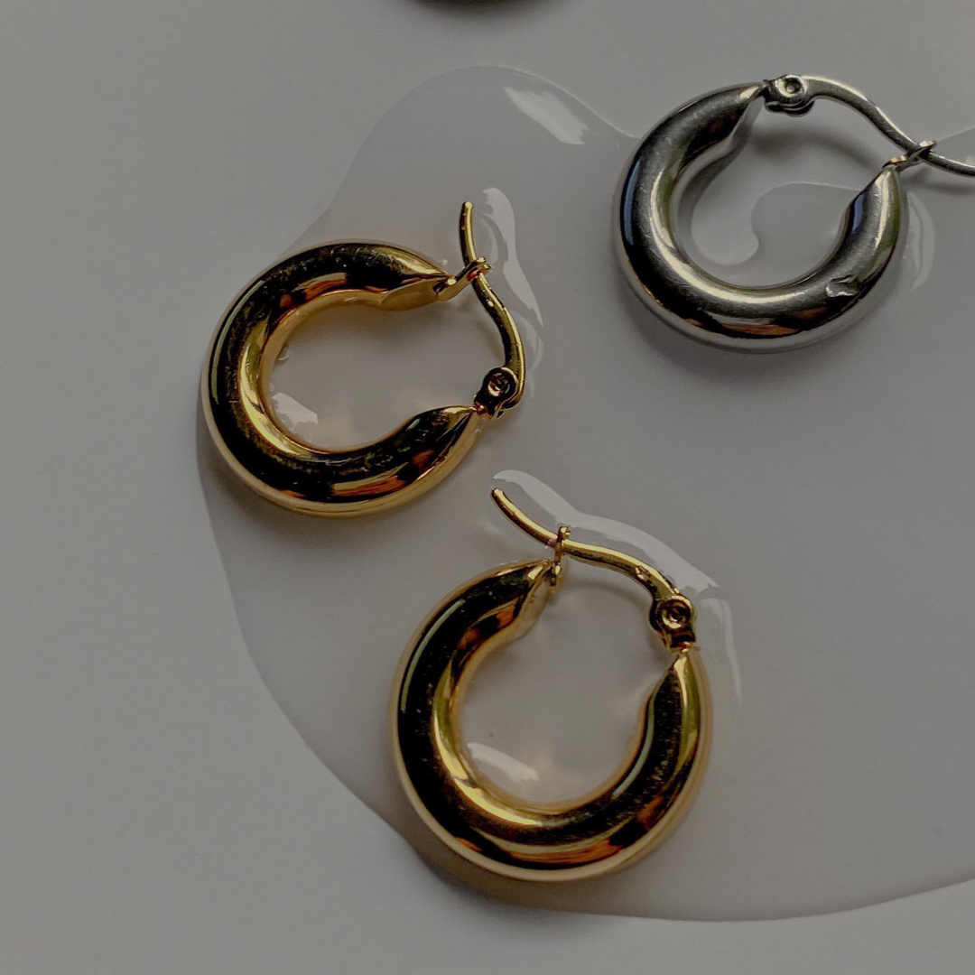 Ameri VINTAGE(アメリヴィンテージ)のStainless hoop gold pierce S No.147 レディースのアクセサリー(ピアス)の商品写真