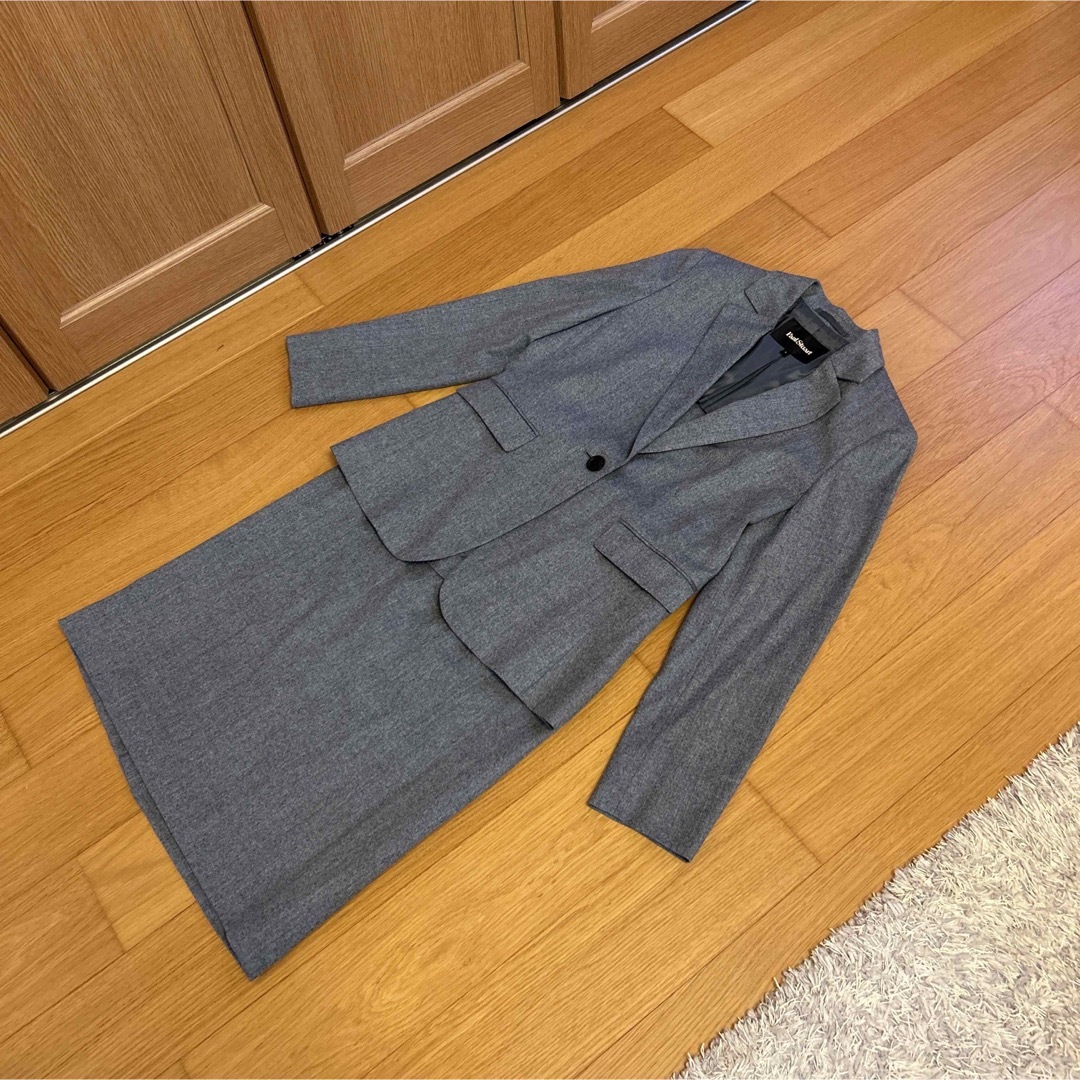 Paul Stuart(ポールスチュアート)のポールスチュアート　ジャケットとスカートのスーツ　6サイズ レディースのフォーマル/ドレス(スーツ)の商品写真