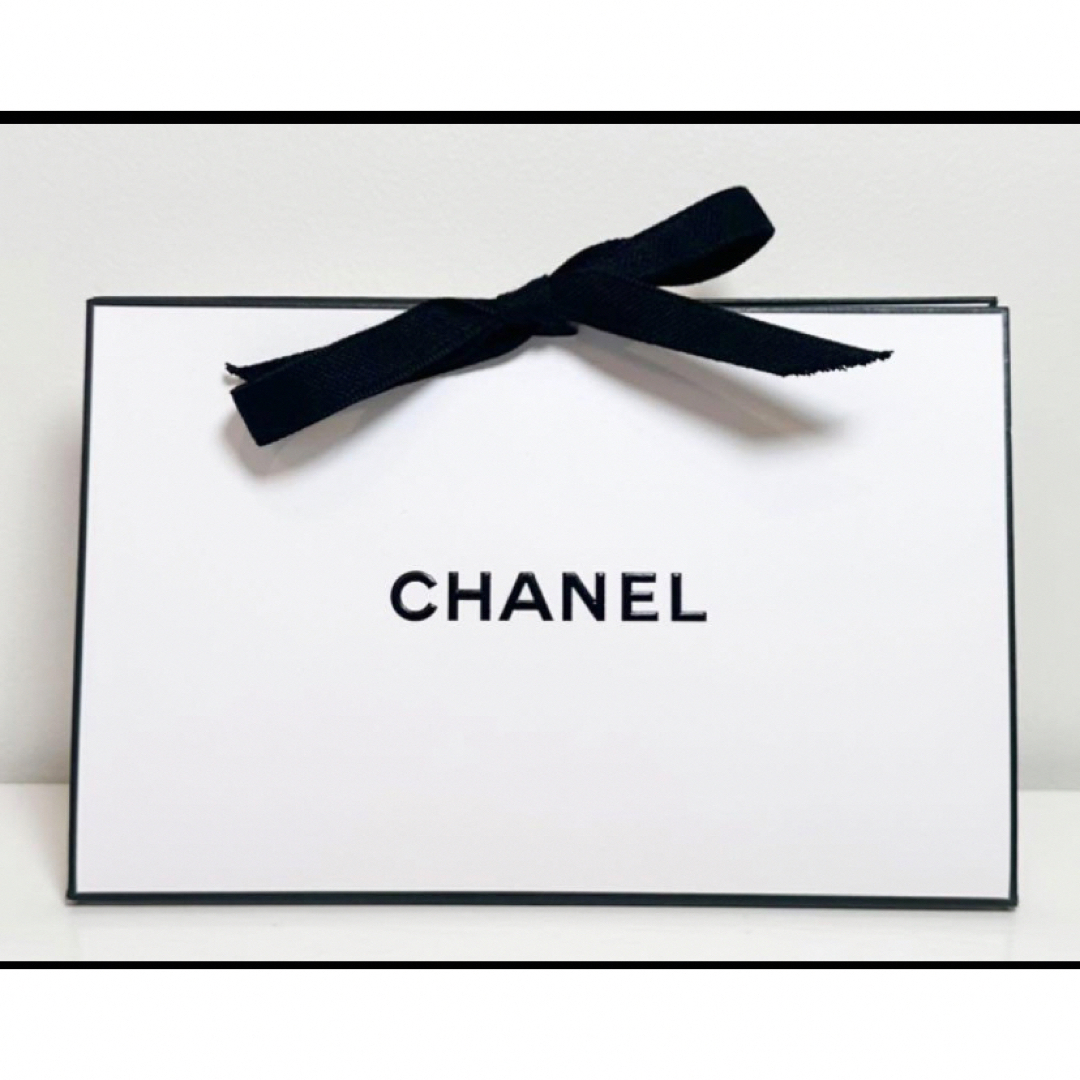 CHANEL(シャネル)のラッピング付きCHANELミロワール ドゥーブル ファセット イモーテル 135 レディースのファッション小物(ミラー)の商品写真