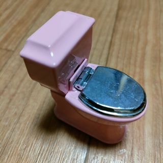 面白ライター　ピンクのトイレ(その他)