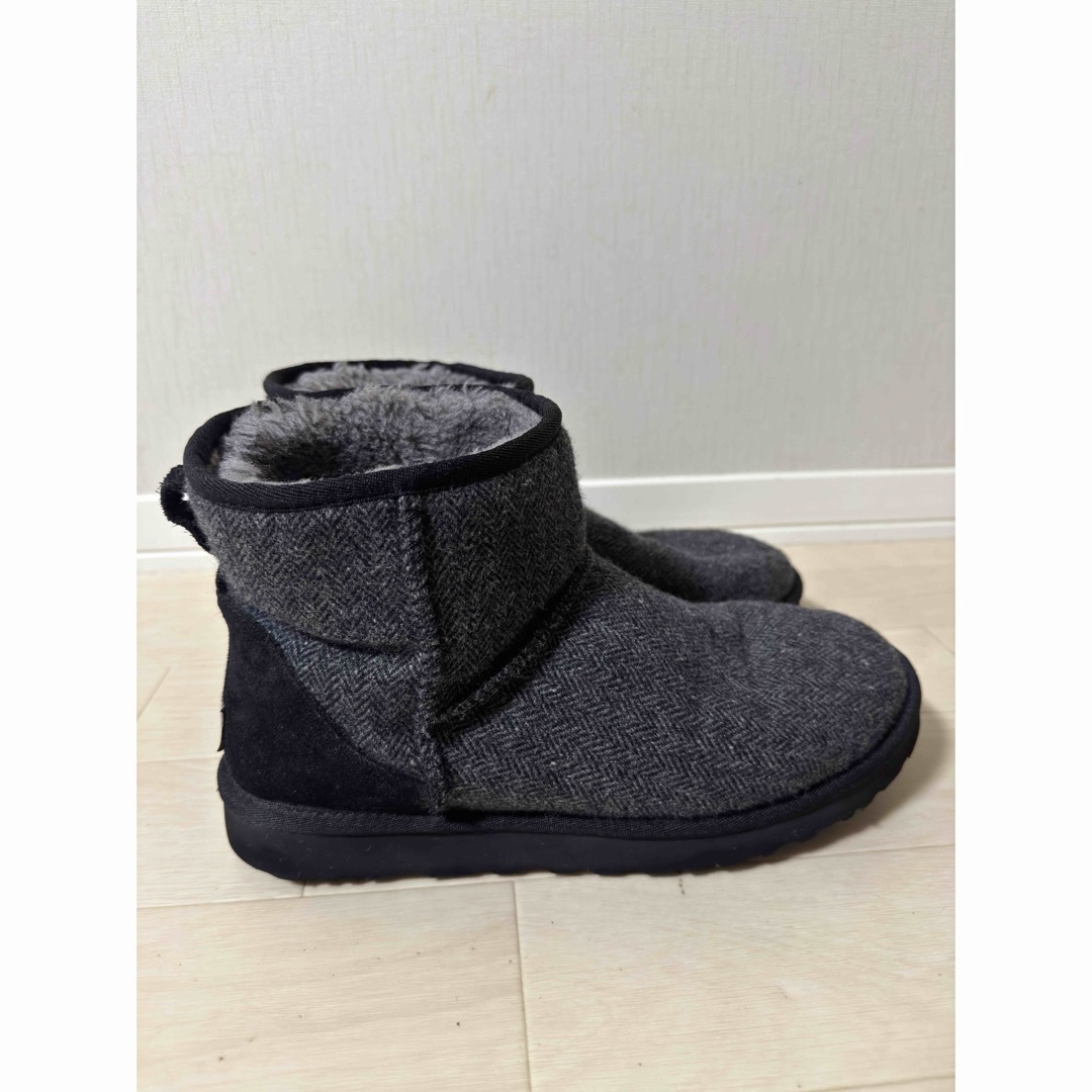 新品未使用　UGG クラッシックミニ　28センチ