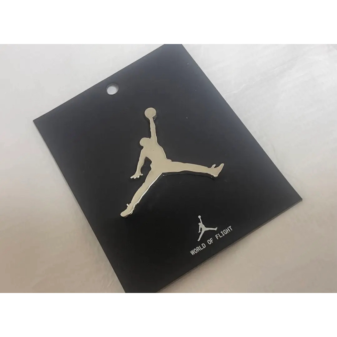 Jordan Brand（NIKE）(ジョーダン)のNIKE jordan shop限定ピンバッジ&ショップエコバッグ メンズのファッション小物(その他)の商品写真