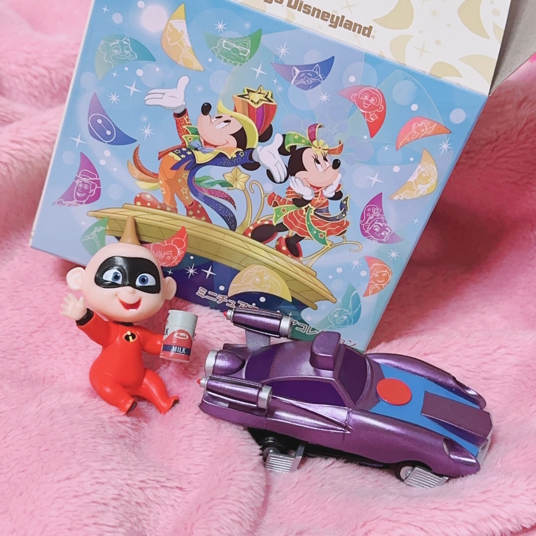 Disney(ディズニー)の東京ディズニーランド 40周年 ハーモニーオブカラー ミニチュアフィギュア エンタメ/ホビーのおもちゃ/ぬいぐるみ(キャラクターグッズ)の商品写真