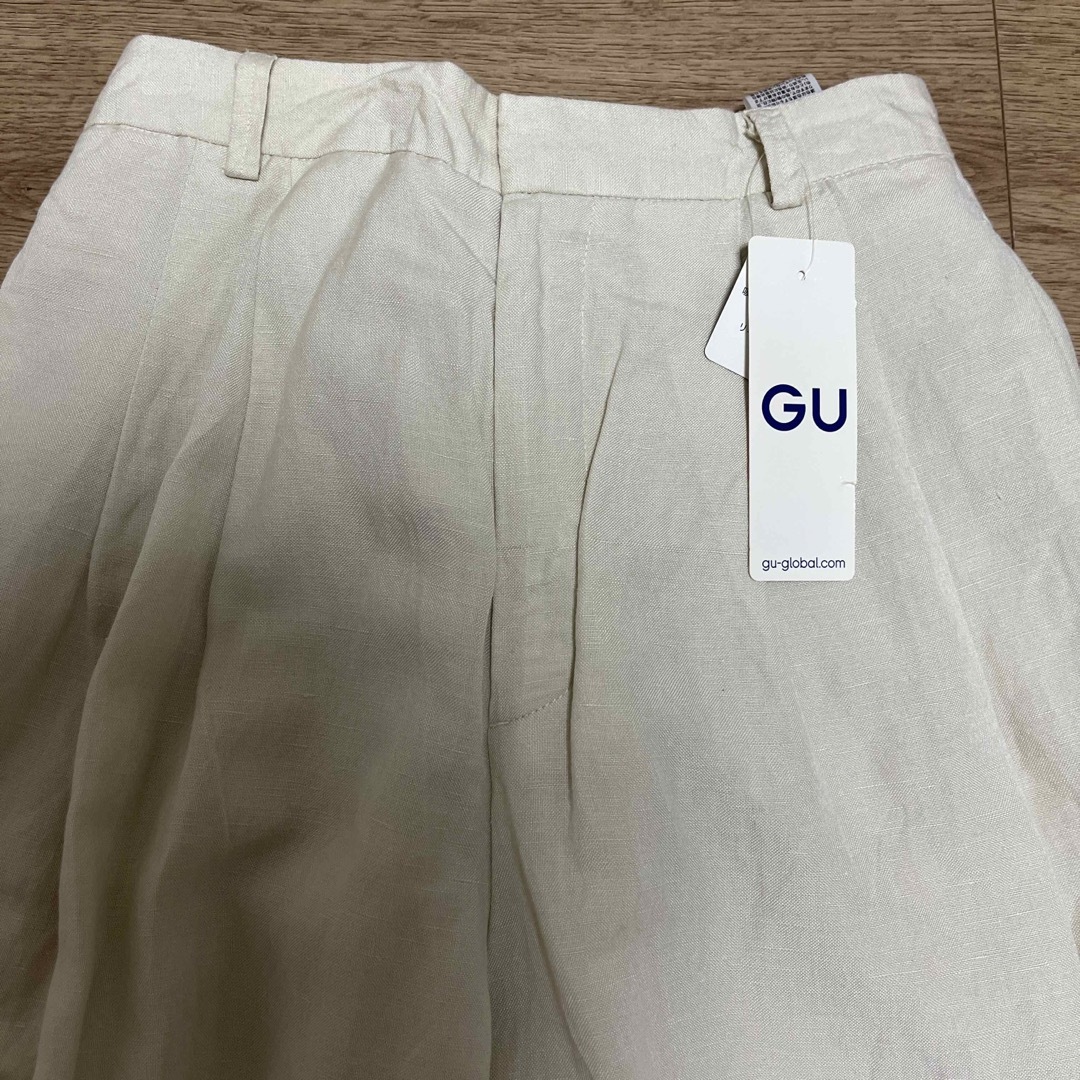 GU(ジーユー)のG U リネンブレンドパンツナチュラル レディースのパンツ(カジュアルパンツ)の商品写真