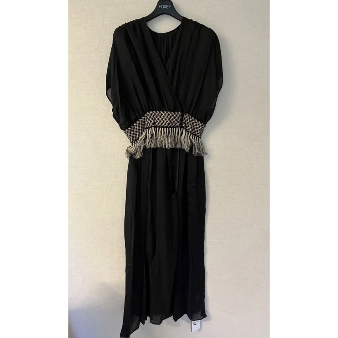 新品 EBONY CHIFFON FRINGE DRESS ワンピース - ロングワンピース