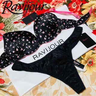 ラヴィジュール(Ravijour)の★Ravijour★小花柄ブラショーツ★Tバックパンツ下着★ショップ袋3点セット(ブラ&ショーツセット)