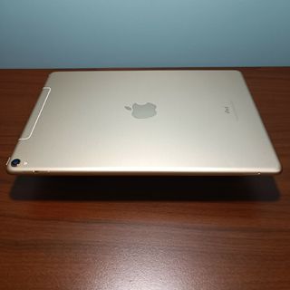 Apple - (美品) iPad Pro 10.5 インチ Simフリー64GBキーボード付きの