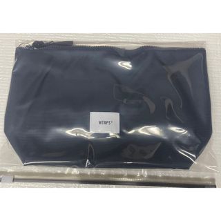 専用 ポーチ　オリーブ　20ss MAG L / POUCH. PVC