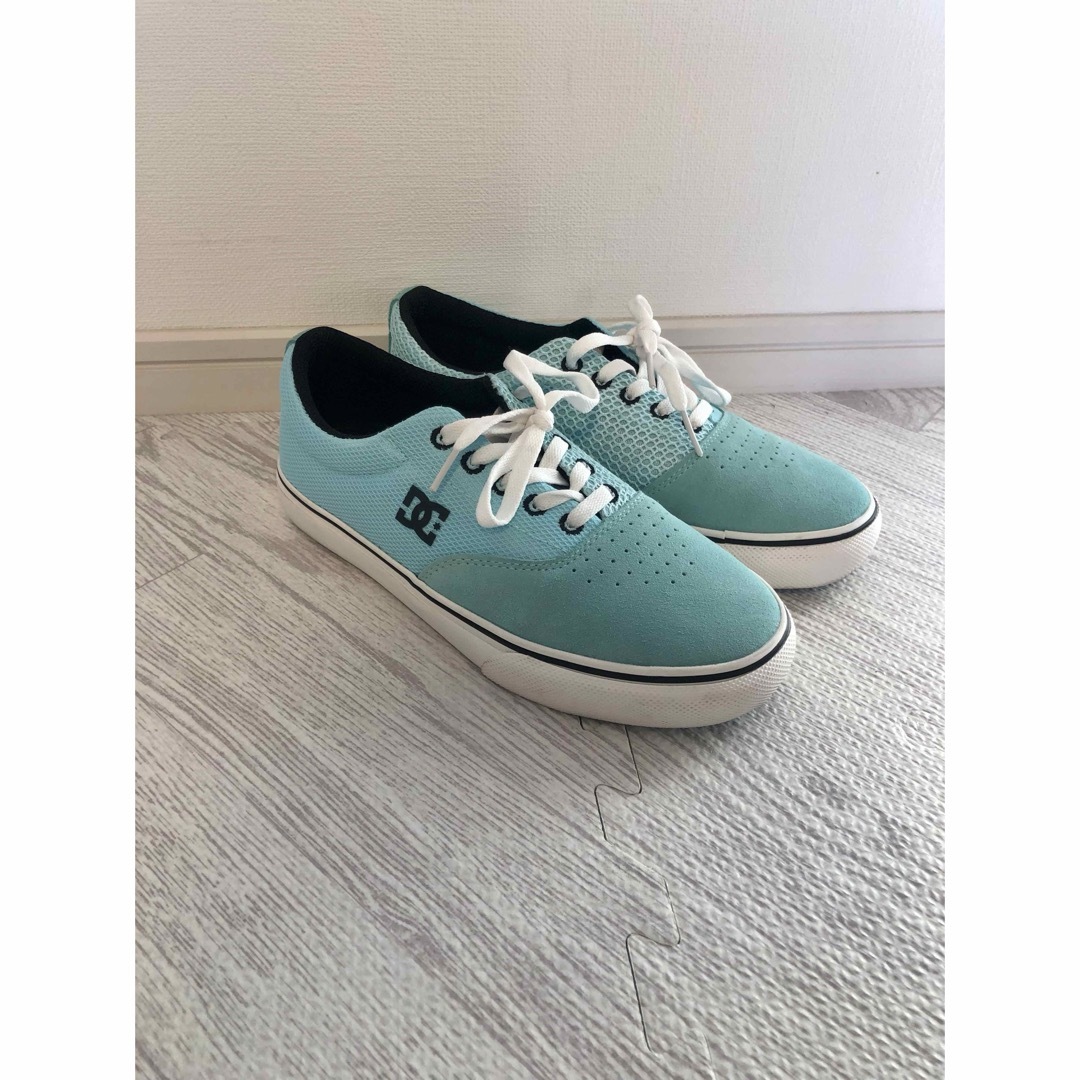 新品　dc shoes  スニーカー　24センチ