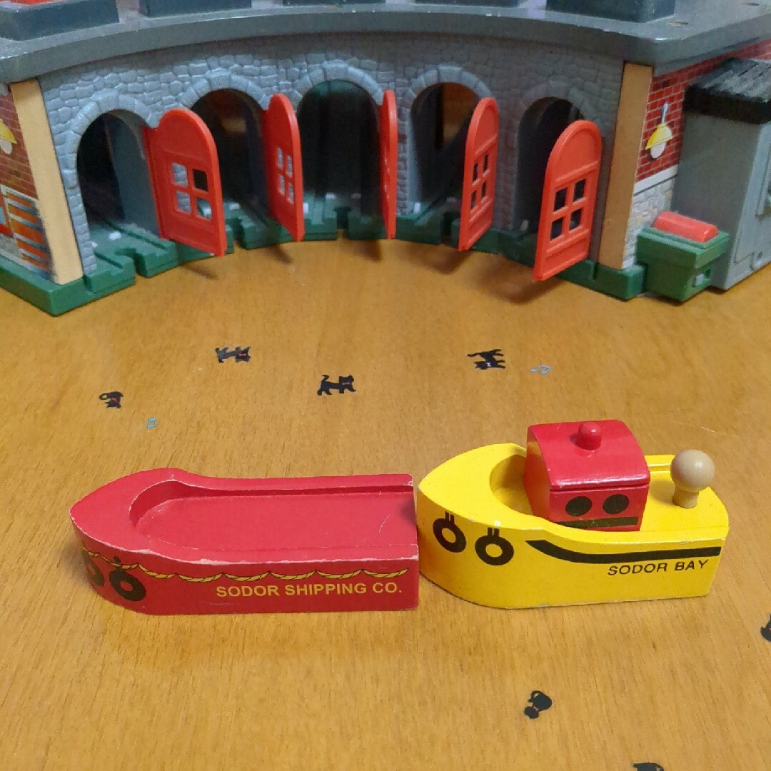 木製　トーマス　シップ　船　タグボート キッズ/ベビー/マタニティのおもちゃ(知育玩具)の商品写真
