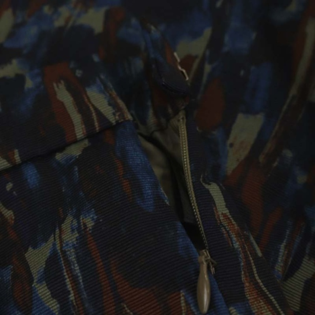 UNITED ARROWS(ユナイテッドアローズ)のユナイテッドアローズ クローゼットストーリー ブラシプリントGGタックスカート レディースのスカート(ロングスカート)の商品写真