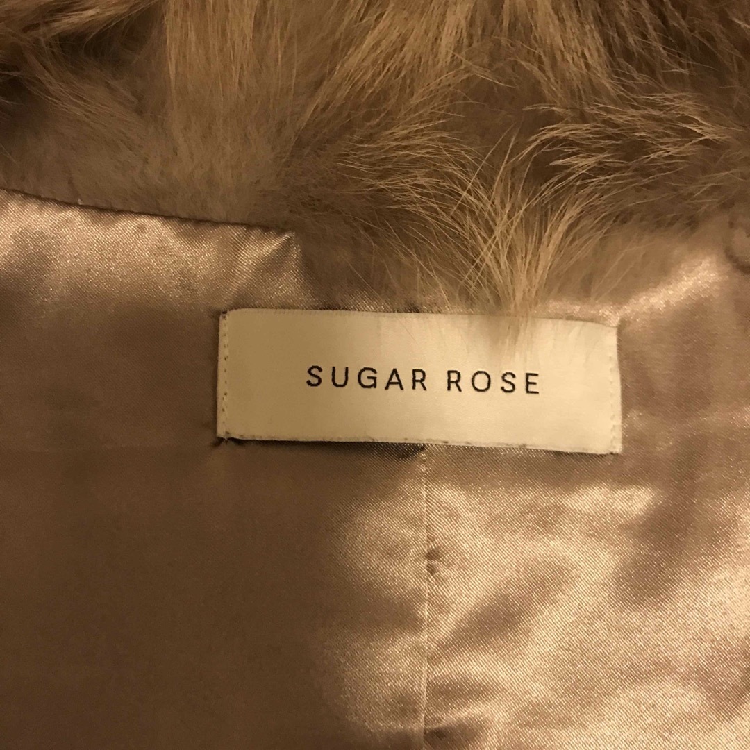 Sugar Rose(シュガーローズ)のsugar rose シュガーローズ　フォックスファーベスト レディースのジャケット/アウター(毛皮/ファーコート)の商品写真