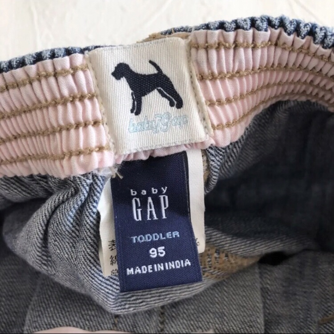 babyGAP(ベビーギャップ)のBaby GAP  デニム スカート  インナーパンツ付き  95センチ キッズ/ベビー/マタニティのキッズ服女の子用(90cm~)(スカート)の商品写真