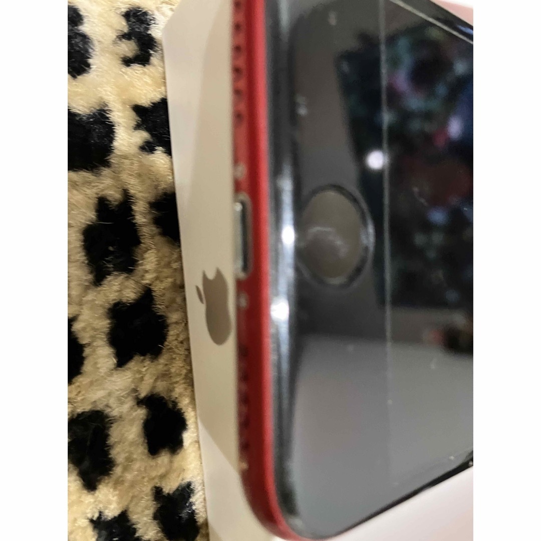 Apple(アップル)のiPhone8 スマホ/家電/カメラのスマートフォン/携帯電話(スマートフォン本体)の商品写真