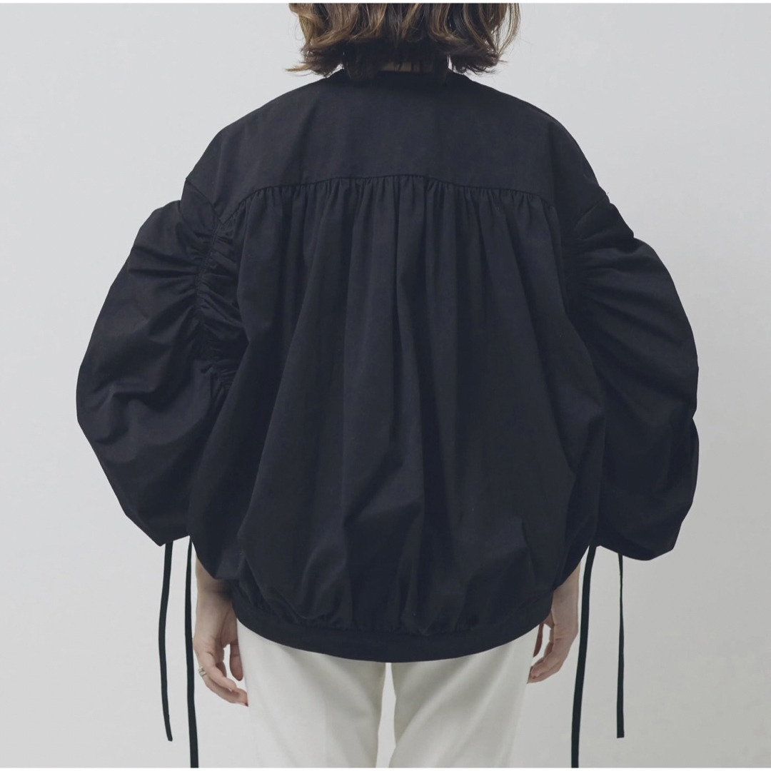 完売レア】riko tokyo シャーリングスリーブブルゾン blackの通販 by