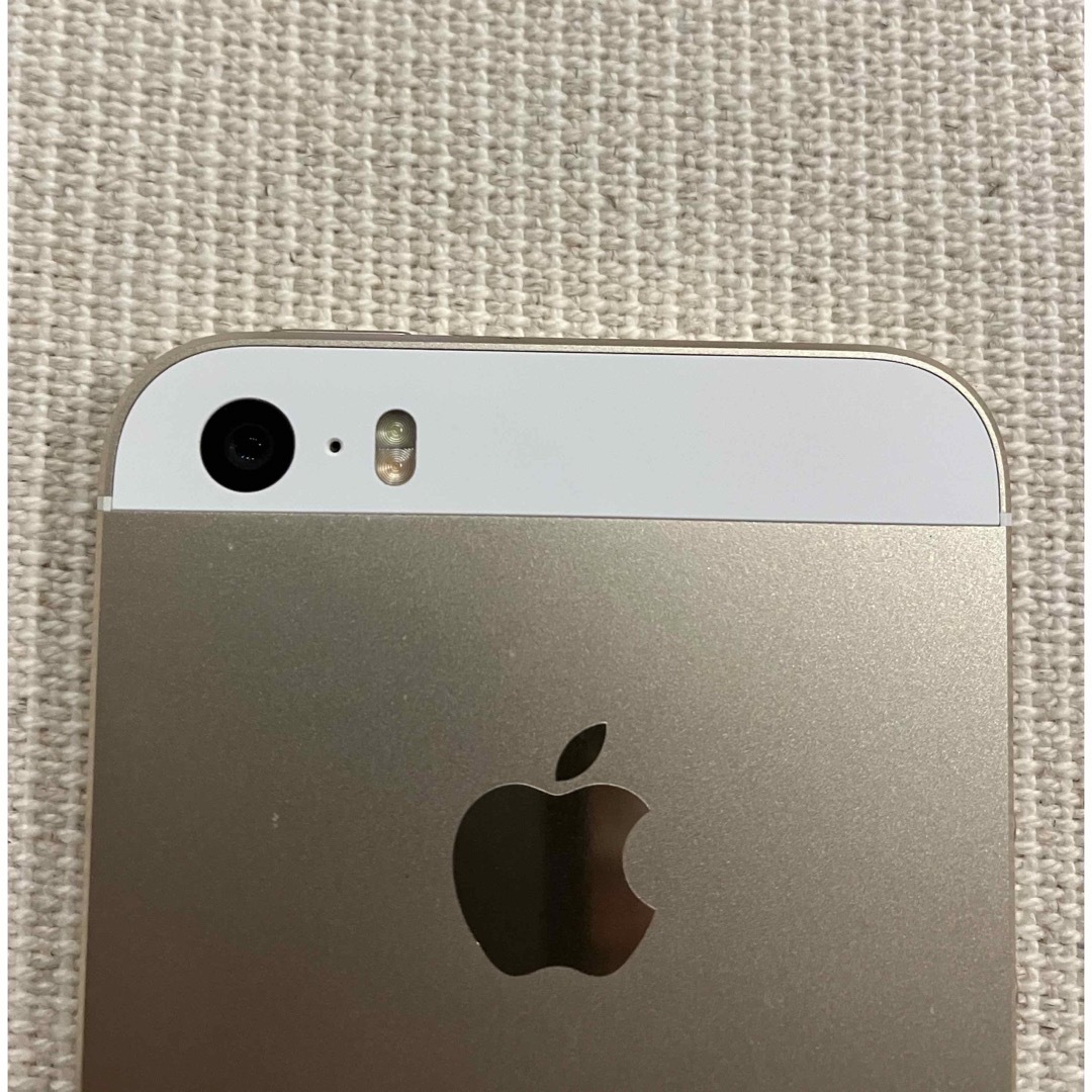 iPhone 5S docomo スマホ/家電/カメラのスマートフォン/携帯電話(スマートフォン本体)の商品写真