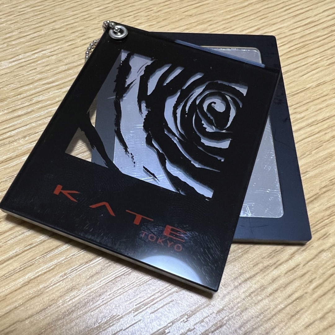 KATE(ケイト)のKATE ミニミラー レディースのファッション小物(ミラー)の商品写真