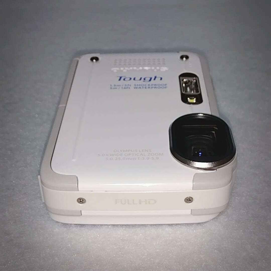 オリンパス【デジカメ】美品 OLYMPUS TG 630 防水 カメラ 白-