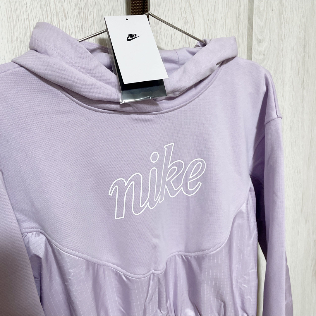 新品★定価10780円★NIKE★長袖★スポーツウェア★パーカー★Mサイズ