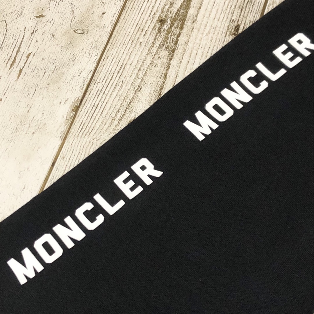 MONCLER - MONCLER モンクレール パーカー ビック立体ワッペンロゴ入り