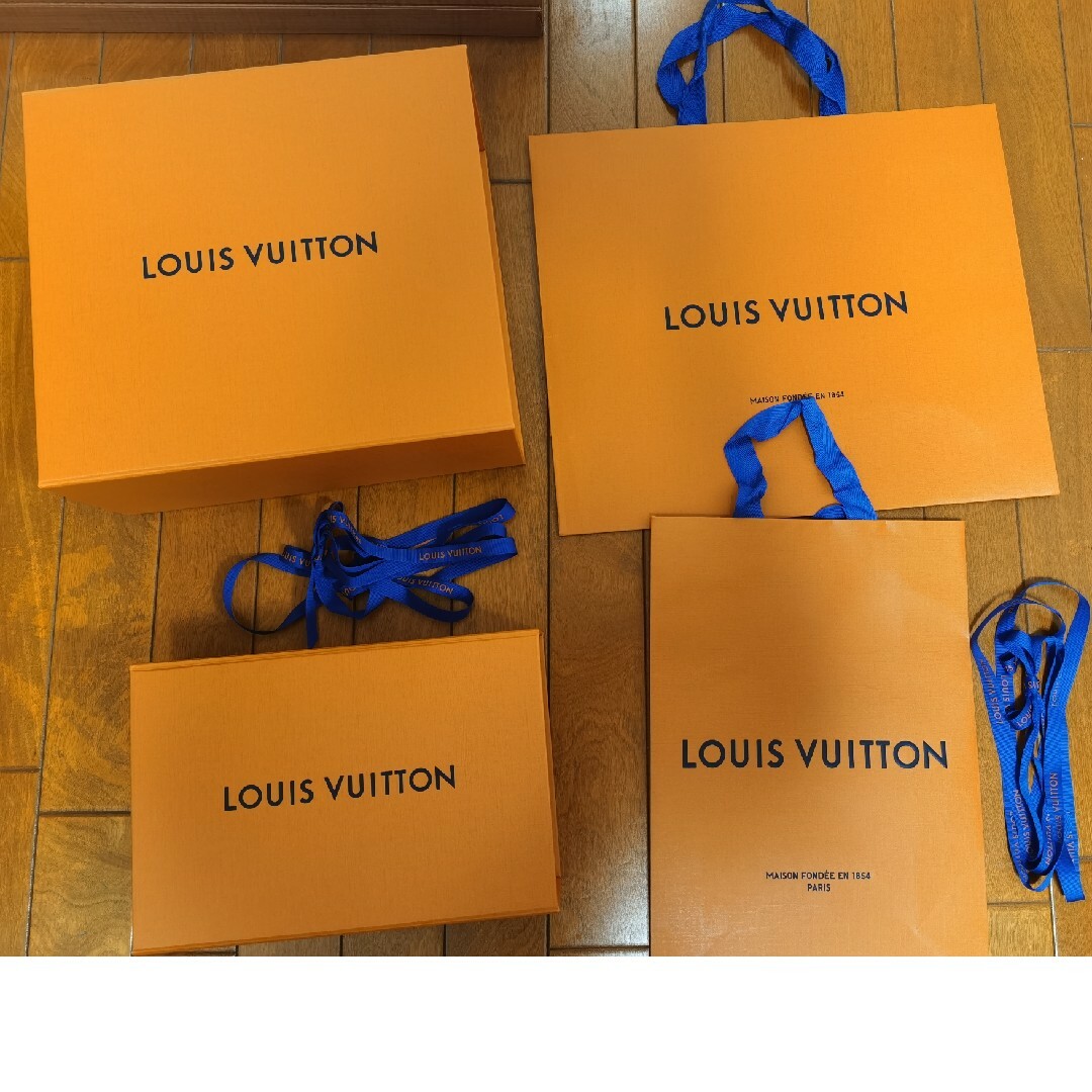 LOUIS VUITTON - ルイヴィトン 空箱 紙袋の通販 by りか's shop｜ルイ