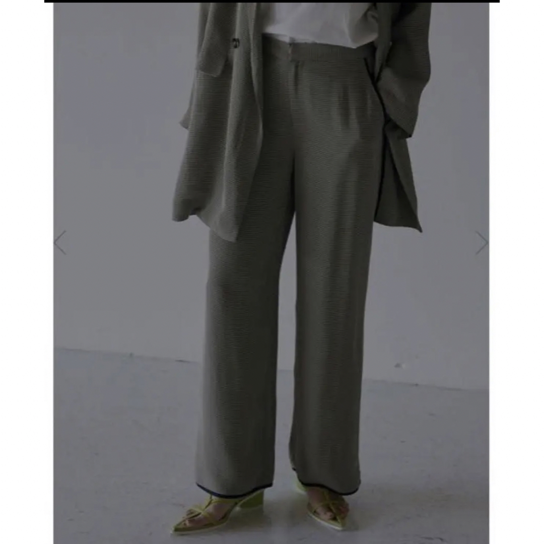 Ameri VINTAGE(アメリヴィンテージ)のMEDI HOUNDSTOOTH STRAIGHT PANTS レディースのパンツ(カジュアルパンツ)の商品写真