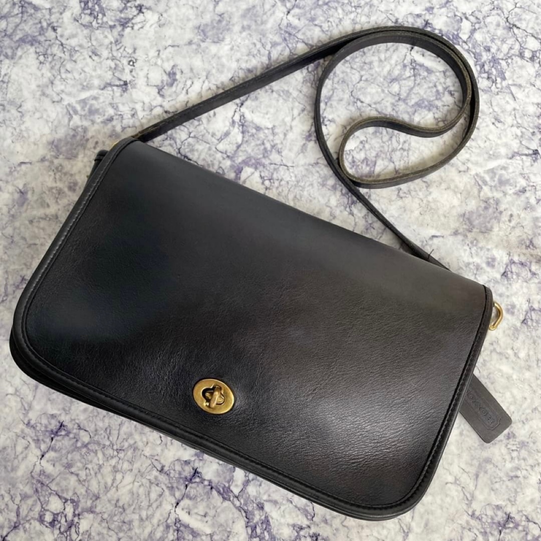 極美品 コーチ COACH オールドコーチ 黒 レザー ショルダーバッグ