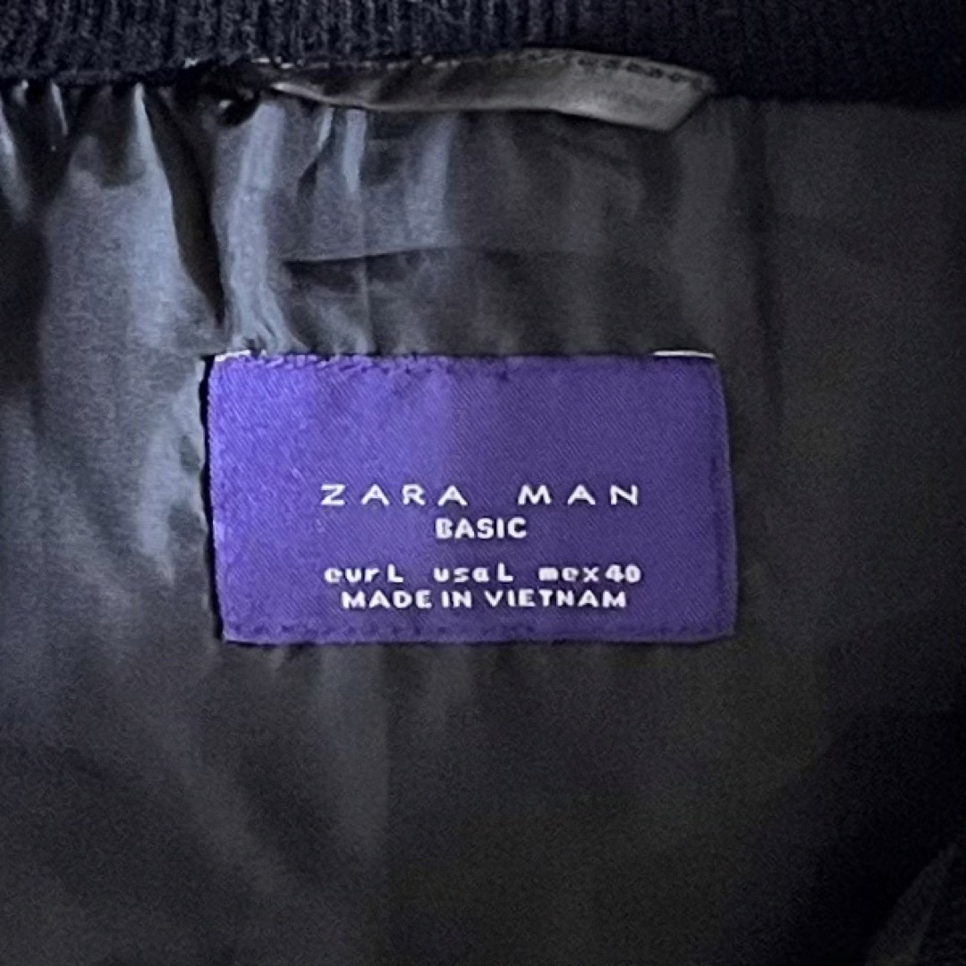 ZARA(ザラ)のZARA(ESP)ビンテージパデッドベスト メンズのジャケット/アウター(ダウンベスト)の商品写真