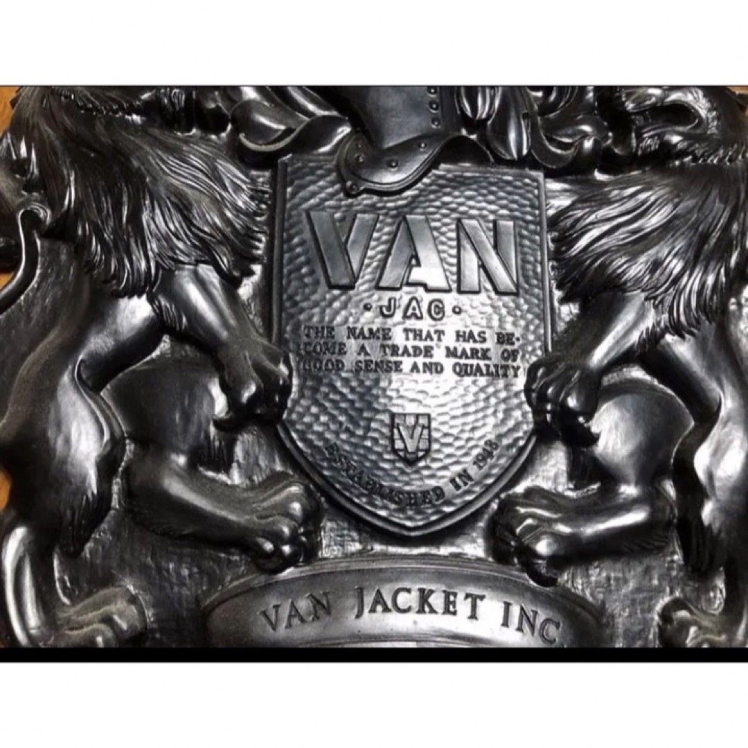 VAN JACKET INC 社長室　店舗用　向かい獅子壁掛け　非売品　希少