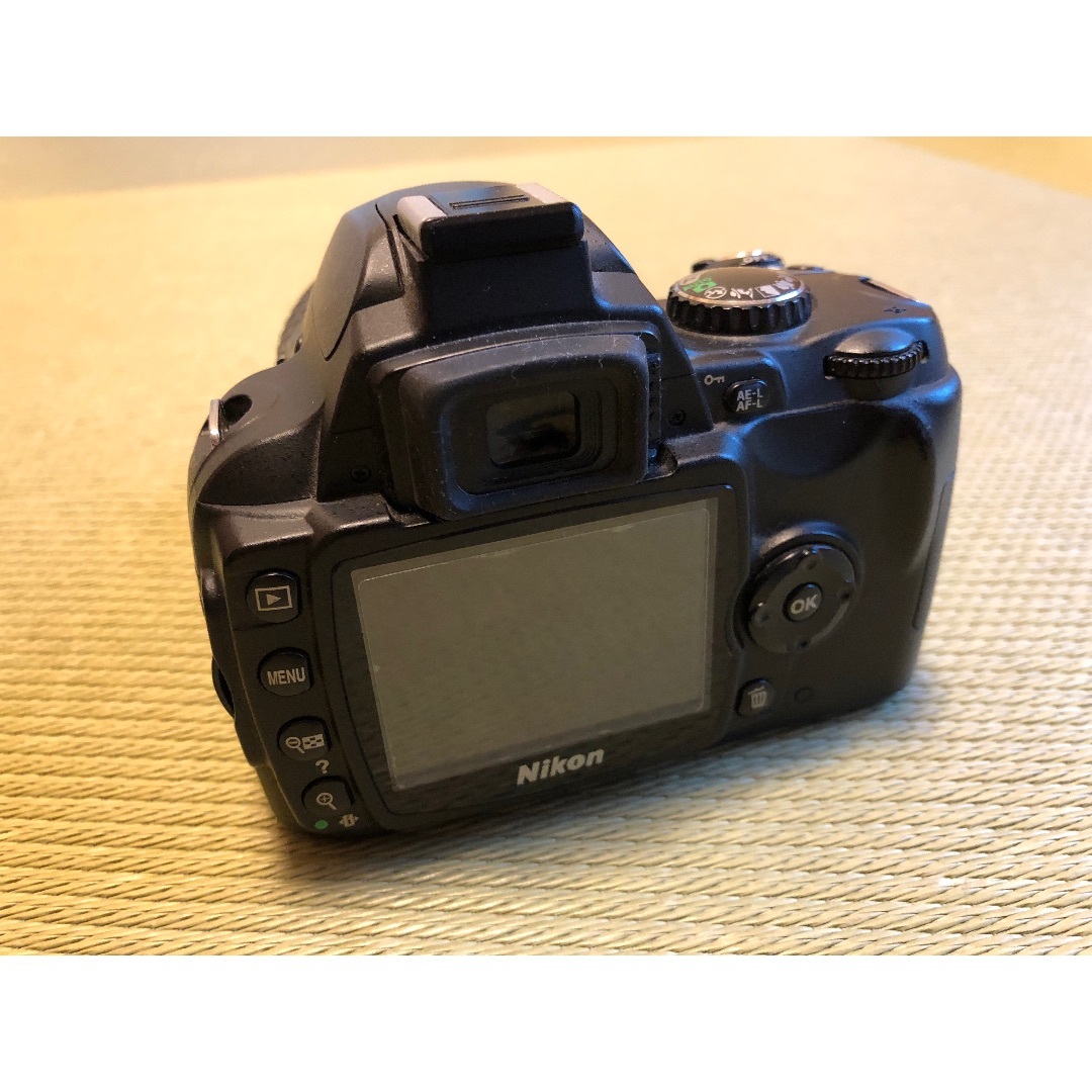 Nikon(ニコン)の【値下げ】Nikon D40 ダブルズームキット 一眼レフカメラ コンパクト スマホ/家電/カメラのカメラ(デジタル一眼)の商品写真