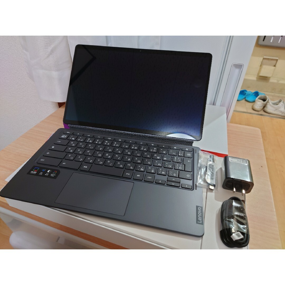 スマホ/家電/カメラLenovo Chromebook IdeaPad Duet 560