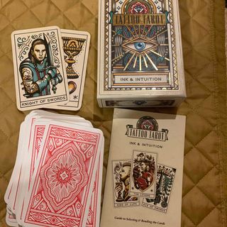 Tattoo Tarot: Ink & Intuition(洋書)