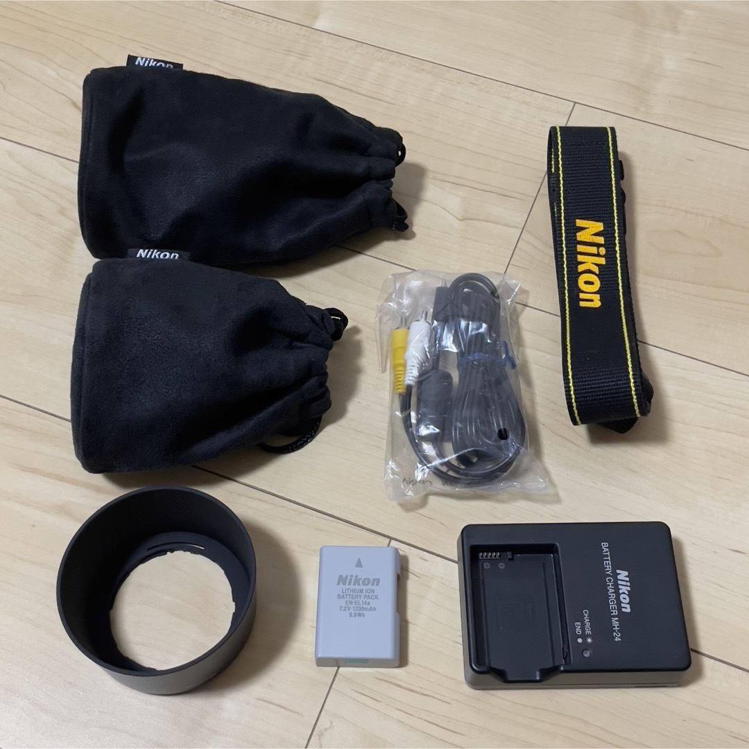 超美品！Nikon D3300 ダブルズームキット