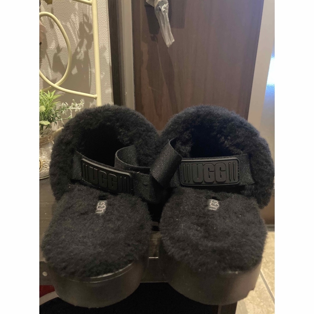 UGG SUPER FLUFF SLIPPER