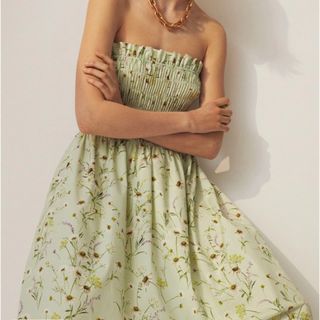 エイチアンドエム(H&M)のロングワンピース 花柄 リゾート ベアワンピ マキシワンピ(ロングワンピース/マキシワンピース)