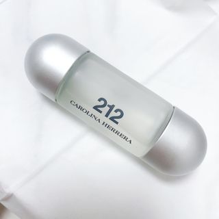 キャロライナヘレナ(CAROLINA HERRERA)のキャロライナへレラ212オードトワレ30ml(ユニセックス)