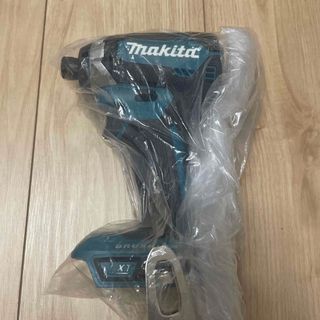 マキタ(Makita)の【新品未使用】マキタ　XDT13 コードレス　インパクトドライバー　Makita(工具)